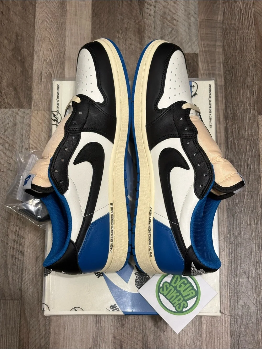 Jordan 1 low × Travis Scott Fragment 1.0